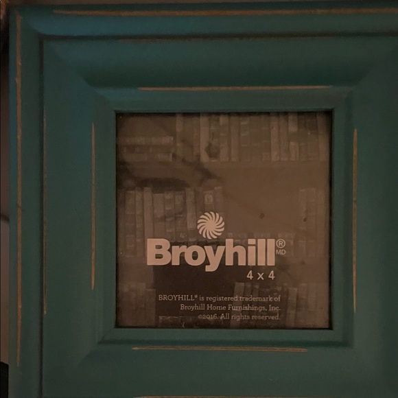 Broyhill 4/4 teal wooden picture frame - Picture 1 of 2